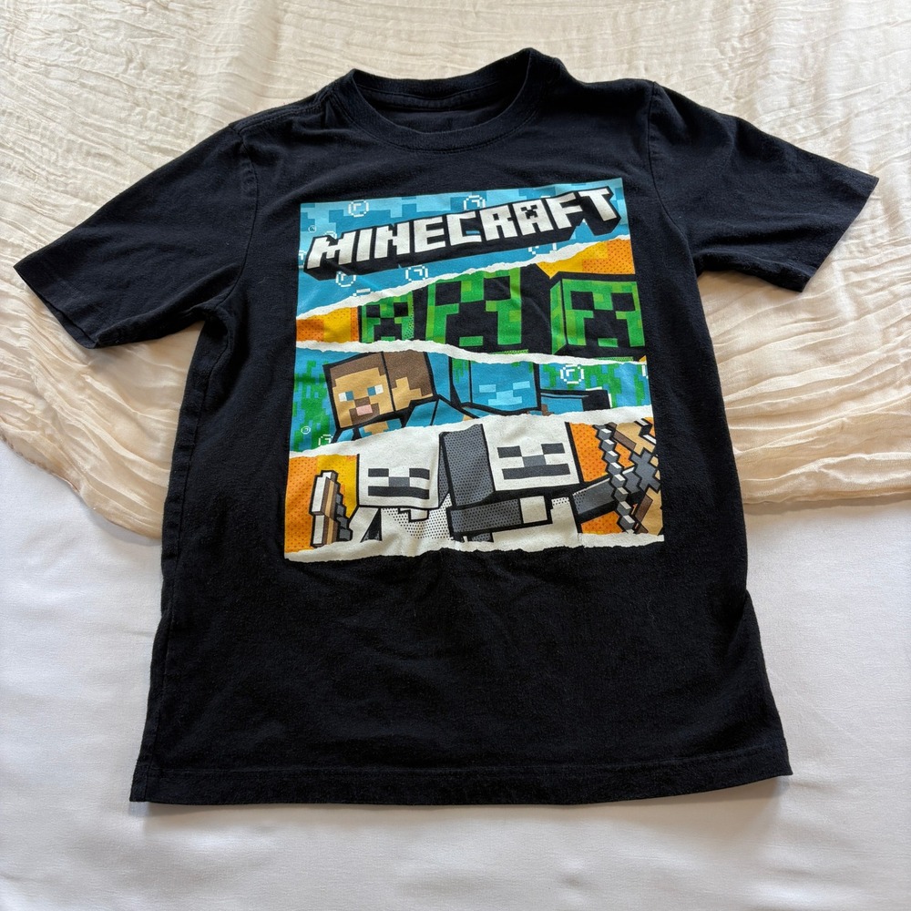 Minecraft Licensed Boys Black Vibrant Color Graphic Short Sleeve Tee Size 6/7